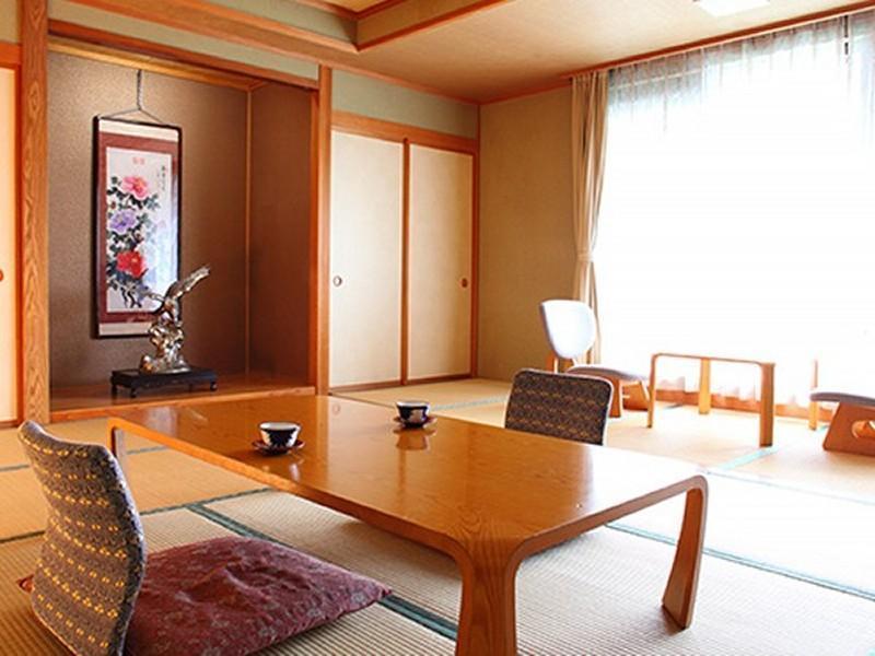 ホテル星川館 山ノ内町 エクステリア 写真